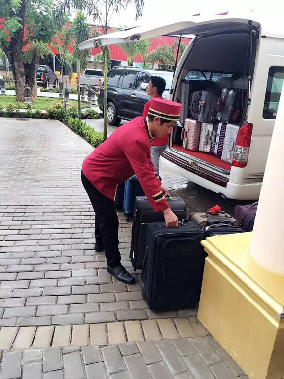 Jian Guo Grand Hotel Ban Si Khay Esterno foto