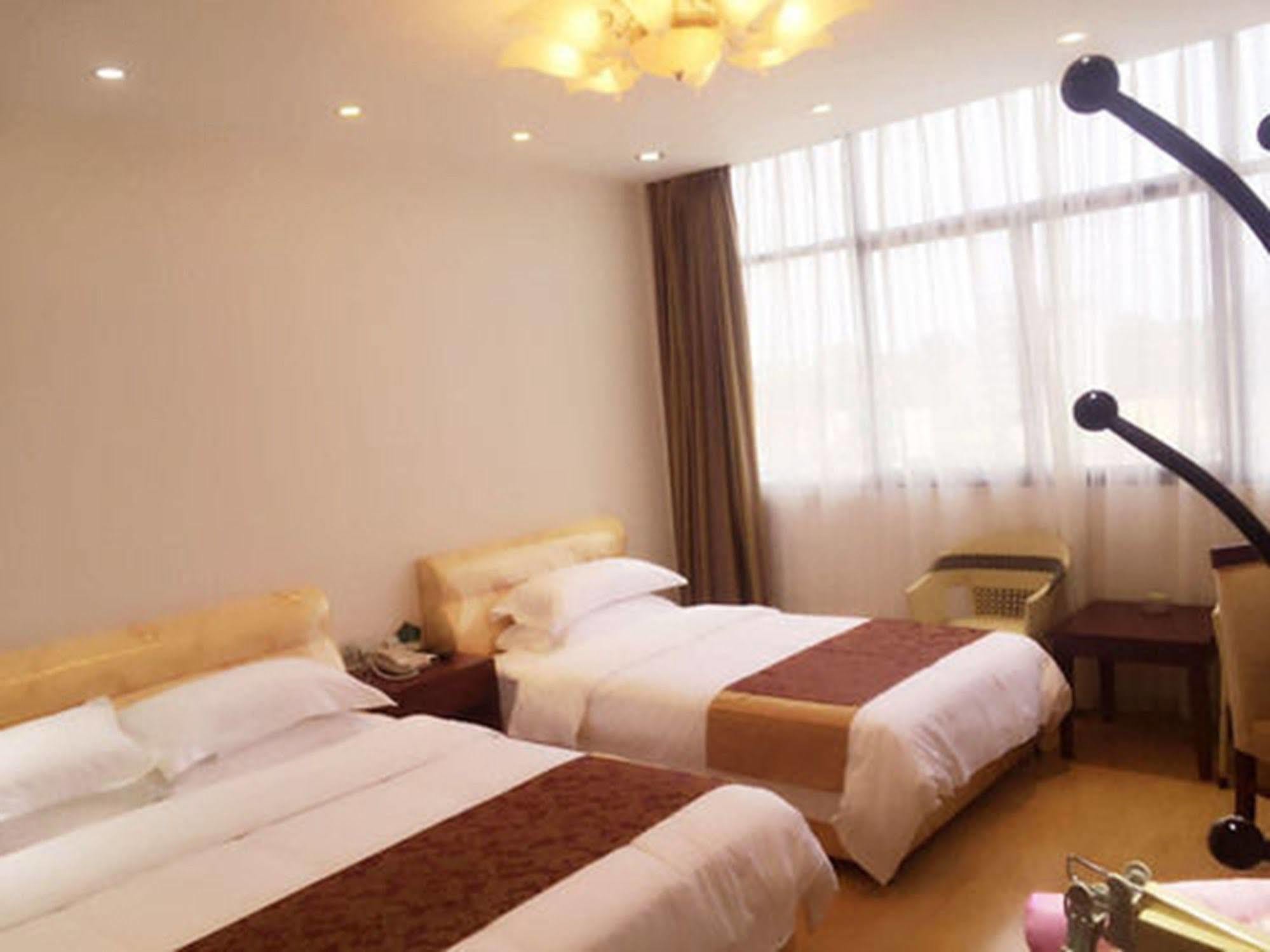 Jian Guo Grand Hotel Ban Si Khay Esterno foto