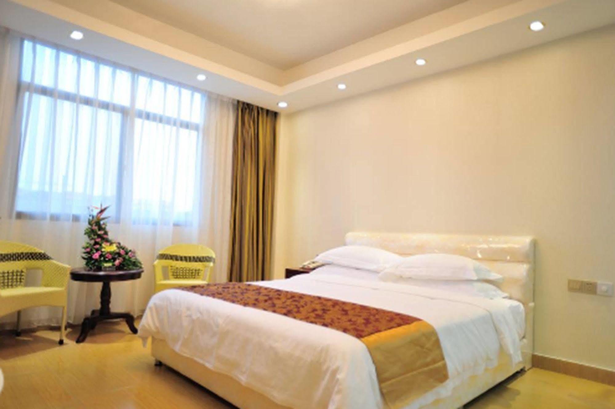 Jian Guo Grand Hotel Ban Si Khay Esterno foto